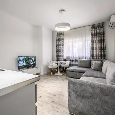 Miku Apartment-city Walk 1bd Stylish Apartment Tirana