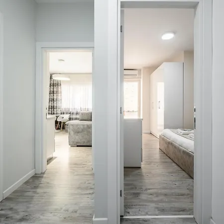 Miku Apartment-city Walk 1bd Stylish * Tirana