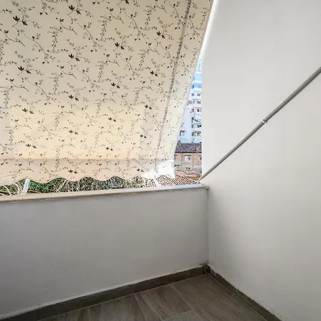 Miku Apartment-city Walk 1bd Stylish Tirana